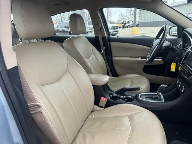 2012 Chrysler 200 Limited