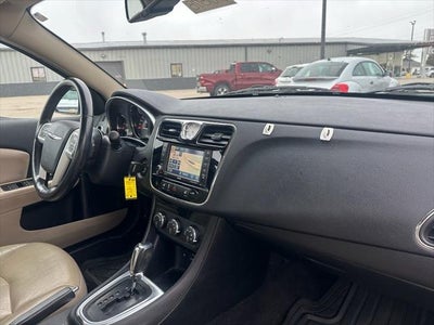2012 Chrysler 200 Limited