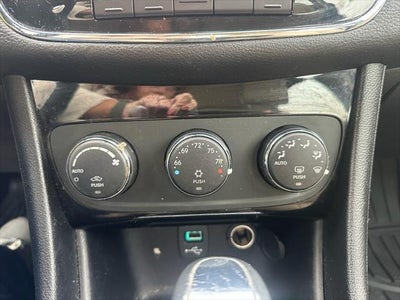 2012 Chrysler 200 Limited