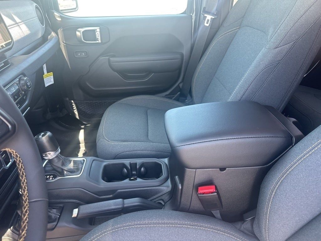 2024 Jeep Wrangler 4-Door Sport S 4x4