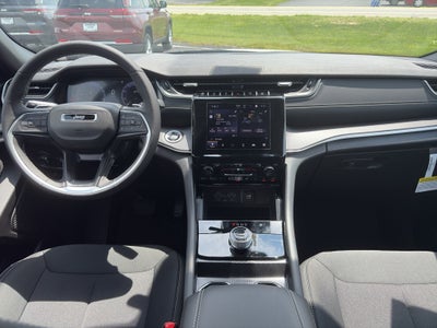 2025 Jeep Grand Cherokee GRAND CHEROKEE LAREDO X 4X4