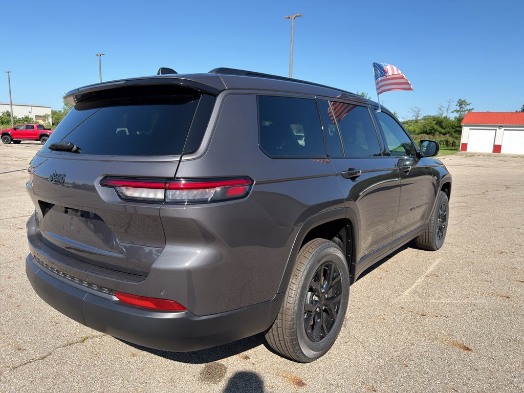 2026 Jeep Grand Cherokee GRAND CHEROKEE L LAREDO ALTITUDE 4X4