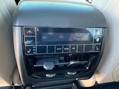 2024 Jeep Grand Cherokee GRAND CHEROKEE L LIMITED 4X4