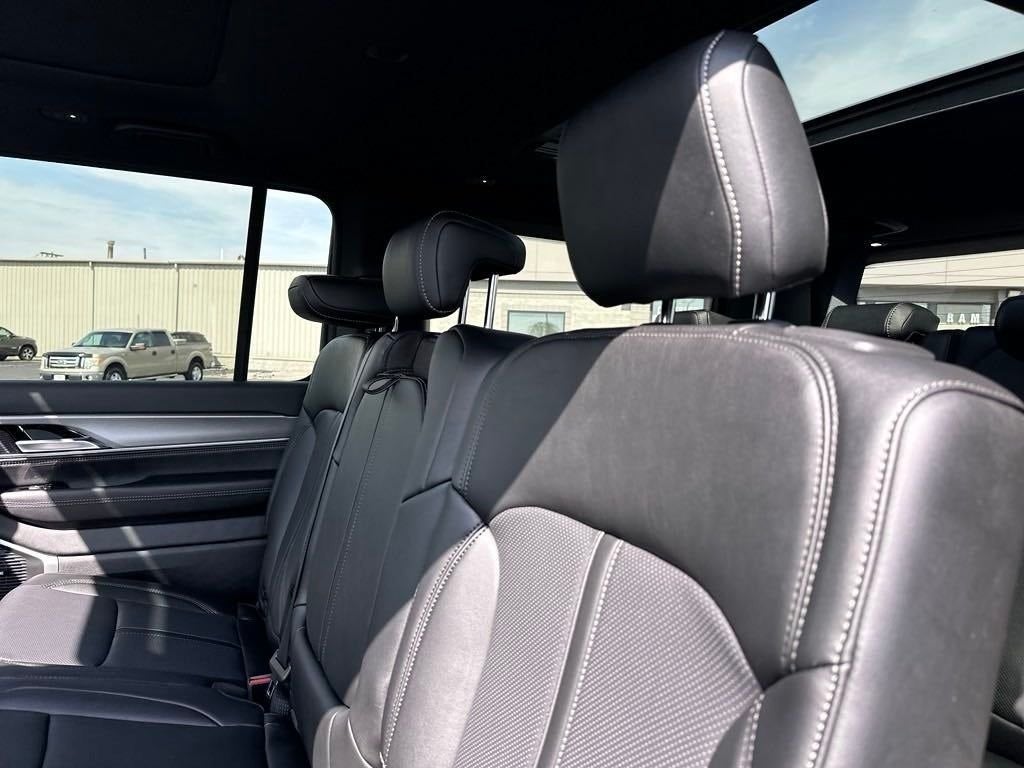 2024 Jeep Wagoneer Series II Carbide 4x4