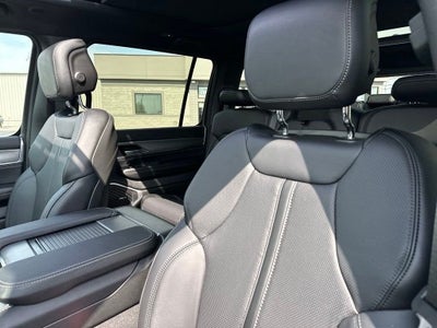 2024 Jeep Wagoneer Series II Carbide 4x4