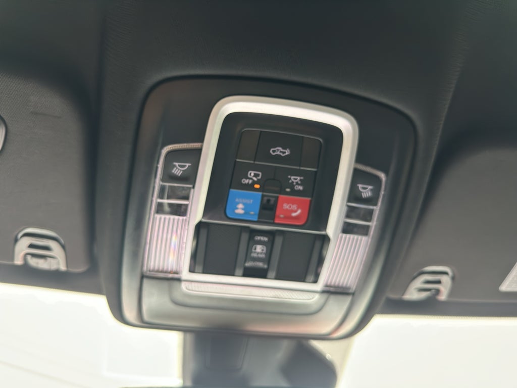 2025 RAM 1500 Big Horn Crew Cab 4x4 6'4' Box