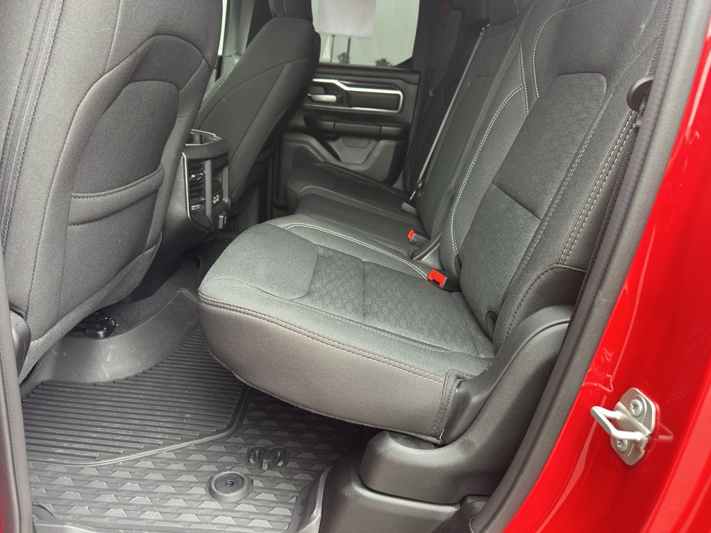 2025 RAM 1500 Big Horn Crew Cab 4x4 6'4' Box