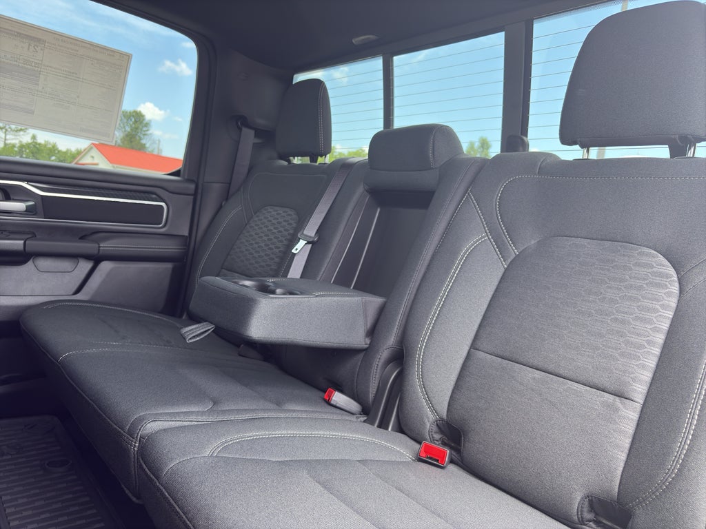 2025 RAM Ram 1500 RAM 1500 BIG HORN CREW CAB 4X4 5'7' BOX