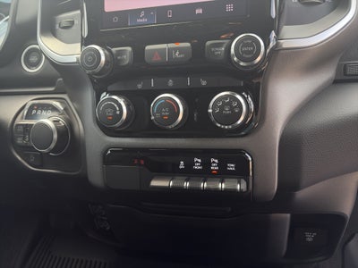 2025 RAM Ram 1500 RAM 1500 BIG HORN CREW CAB 4X4 5'7' BOX