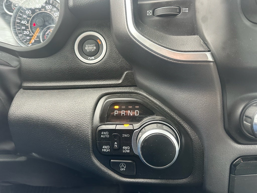 2022 RAM 1500 Big Horn Crew Cab 4x4 5'7' Box