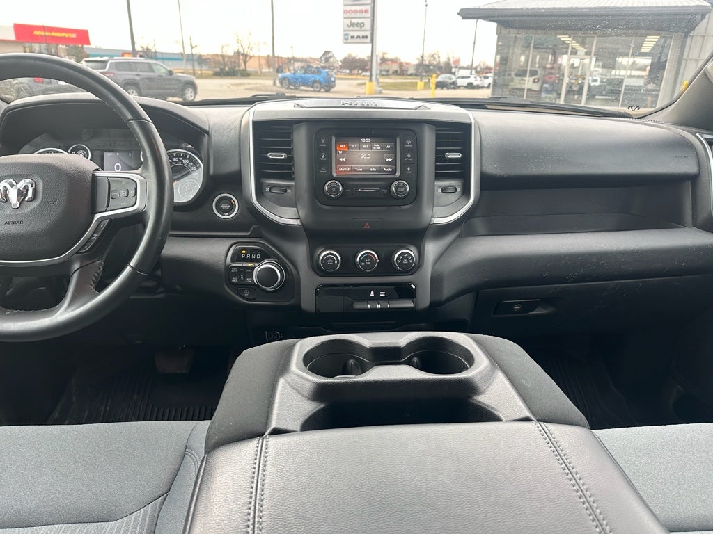 2022 RAM 1500 Big Horn Crew Cab 4x4 5'7' Box