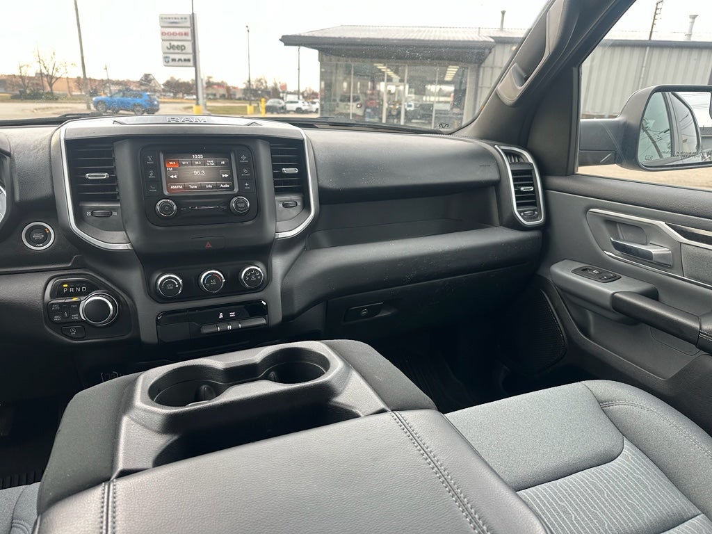 2022 RAM 1500 Big Horn Crew Cab 4x4 5'7' Box