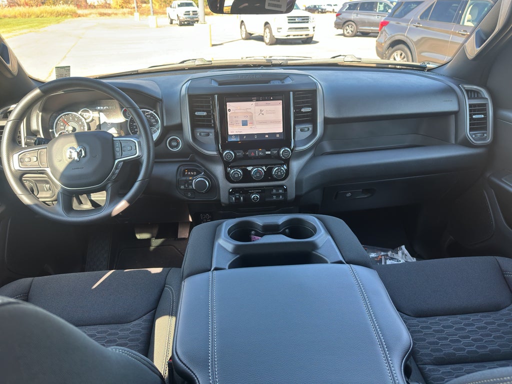 2026 RAM Ram 1500 RAM 1500 TRADESMAN CREW CAB 4X4 5'7' BOX