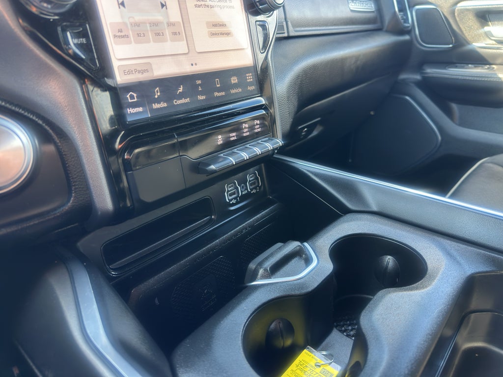 2024 RAM 1500 Laramie Crew Cab 4x4 5'7' Box