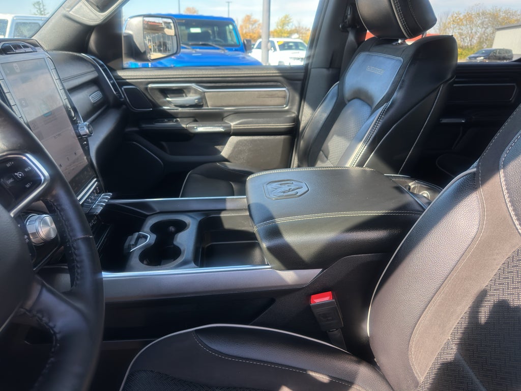 2024 RAM 1500 Laramie Crew Cab 4x4 5'7' Box