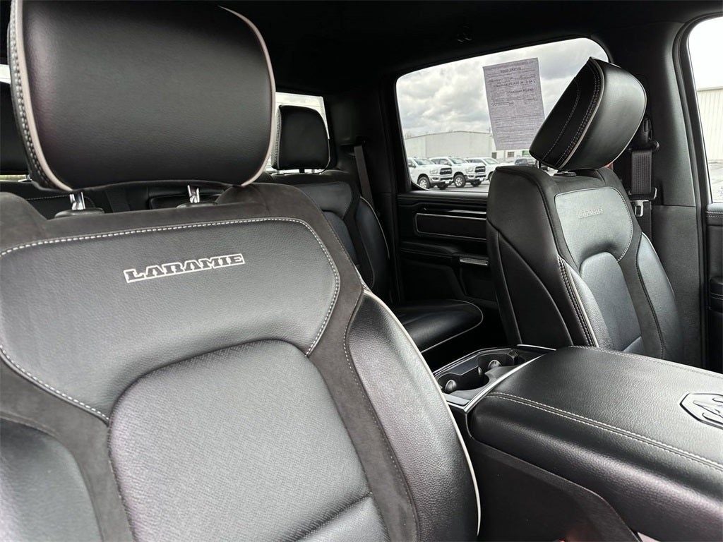2022 RAM 1500 Laramie Crew Cab 4x4 6'4' Box
