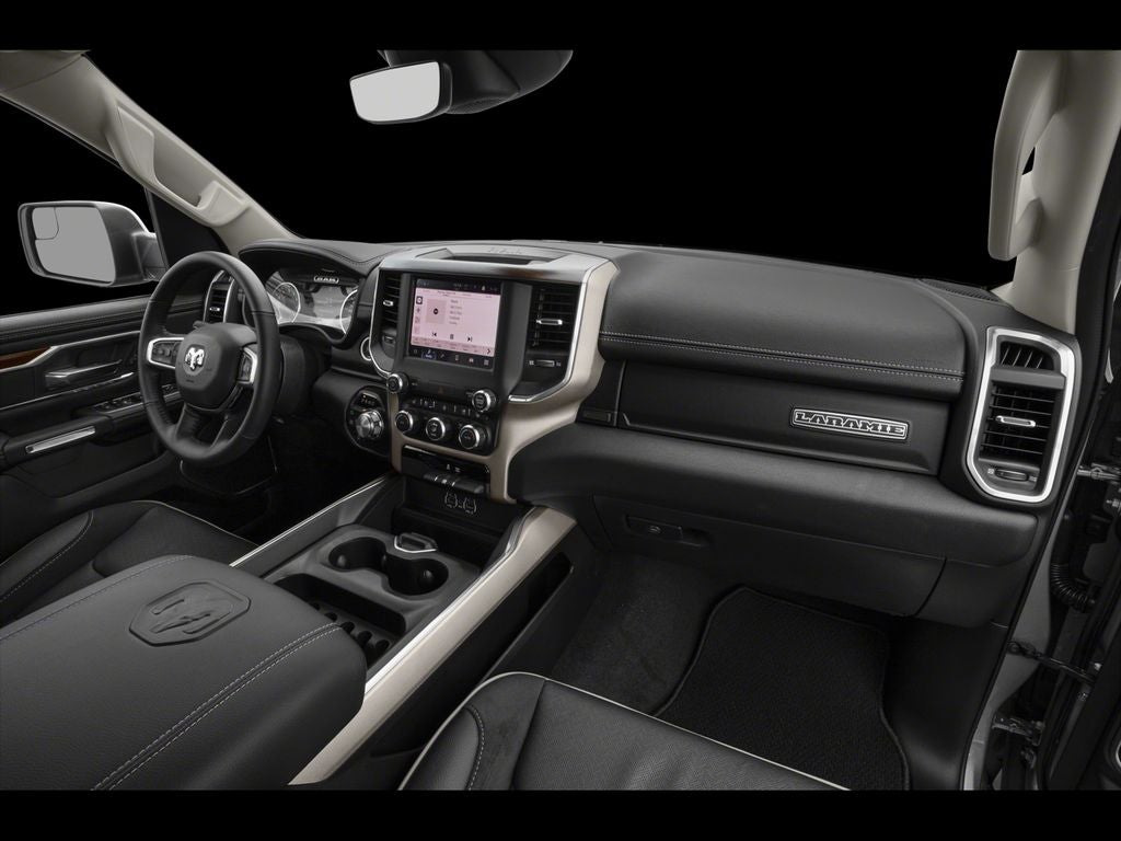 2022 RAM 1500 Laramie Crew Cab 4x4 6'4' Box