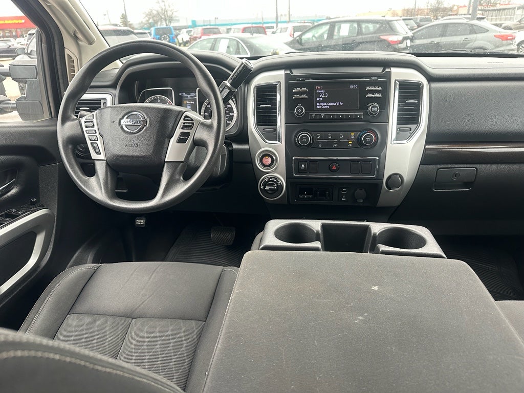2017 Nissan TITAN XD SV Diesel