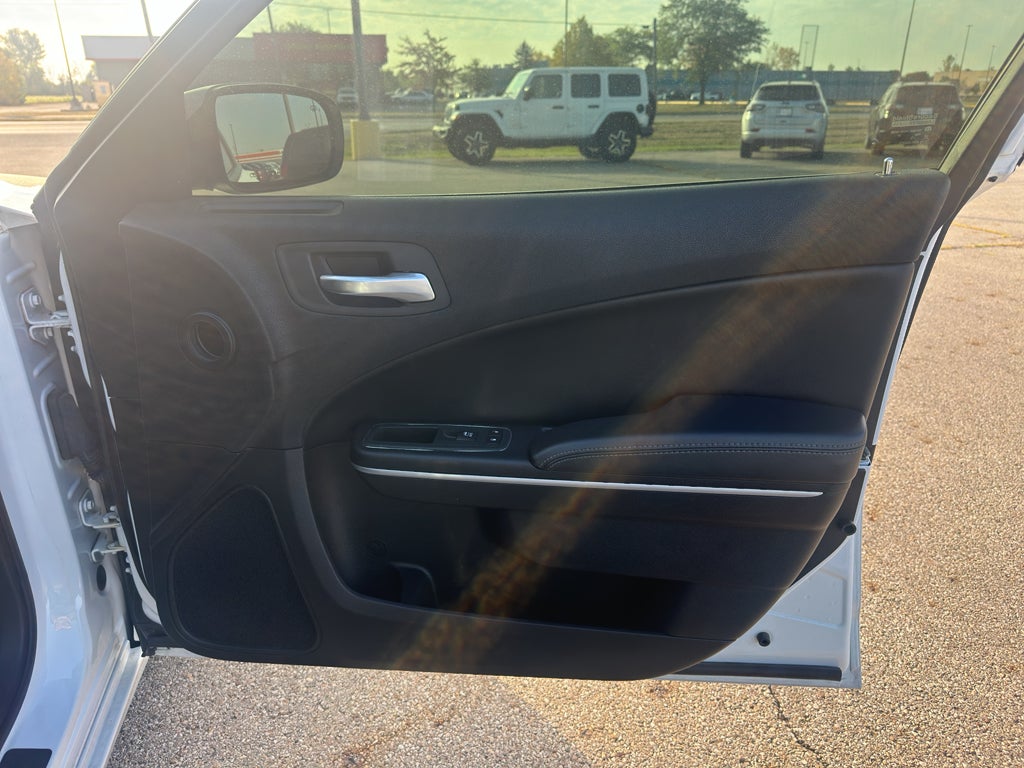 2020 Dodge Charger SXT RWD