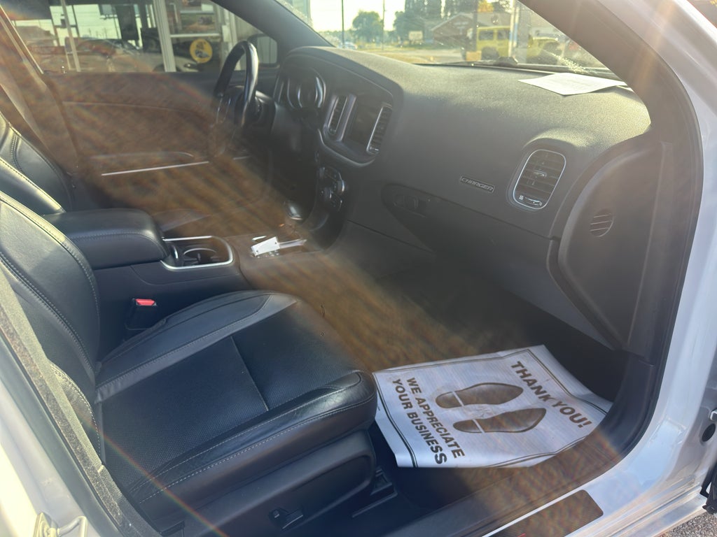 2020 Dodge Charger SXT RWD