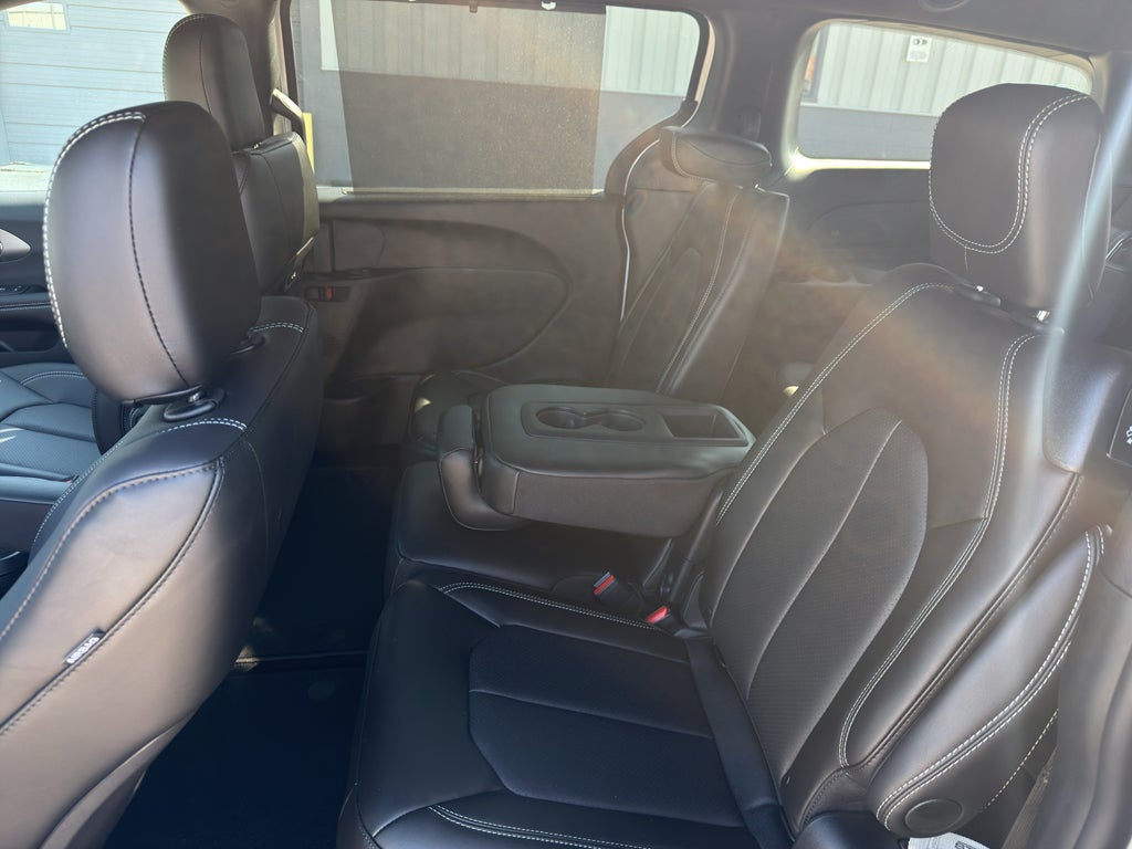 2027 Chrysler Pacifica PACIFICA SELECT