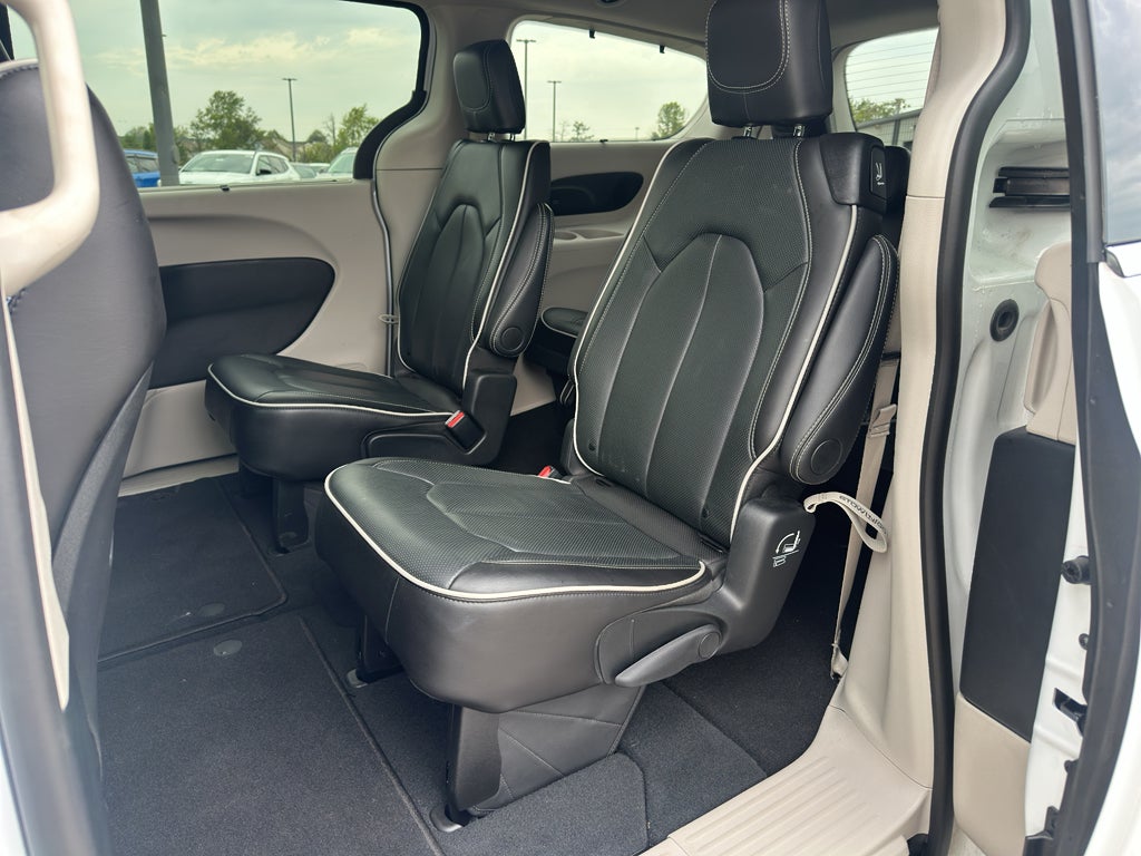 2024 Chrysler Pacifica Limited AWD