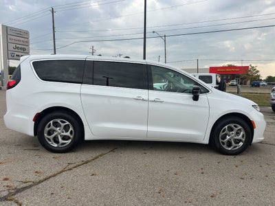 2024 Chrysler Pacifica Limited AWD