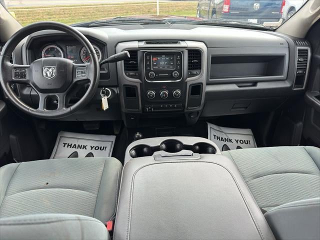 2017 RAM 3500 Tradesman Crew Cab 4x4 6'4' Box