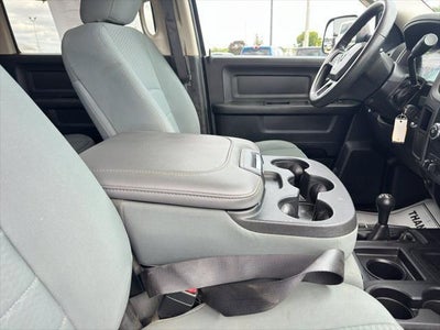 2017 RAM 3500 Tradesman Crew Cab 4x4 6'4' Box