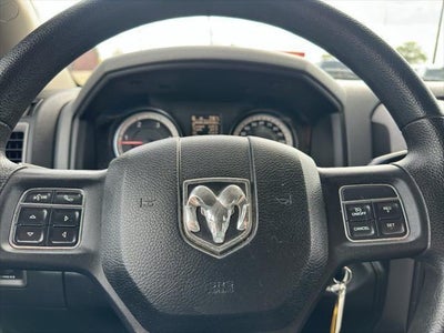 2017 RAM 3500 Tradesman Crew Cab 4x4 6'4' Box